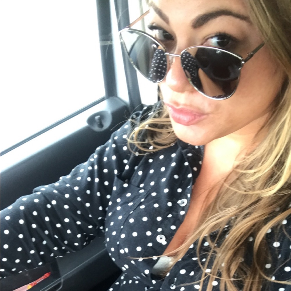 Meet me!!! Always looking to make a deal!!!